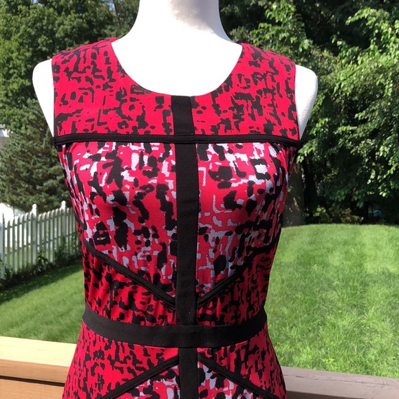 NWOT Just Taylor pink/black/gray dress - Picture 2 of 4